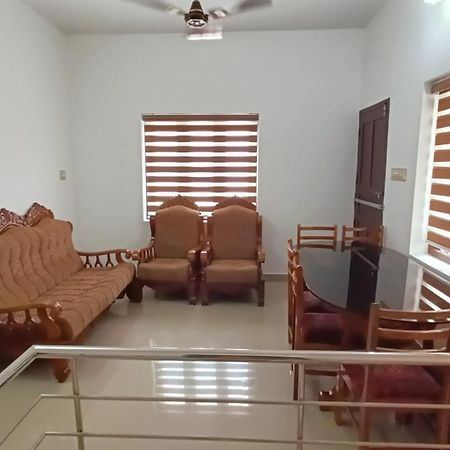 Mom'S Villa نيدومباسيري المظهر الخارجي الصورة